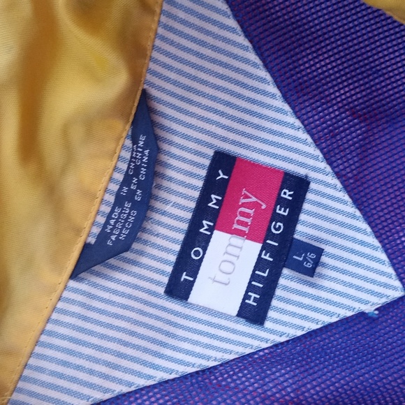 Vintage 1990s Tommy Hilfiger Red Track Jacket Windbreaker UNISEX - Picture 9 of 11